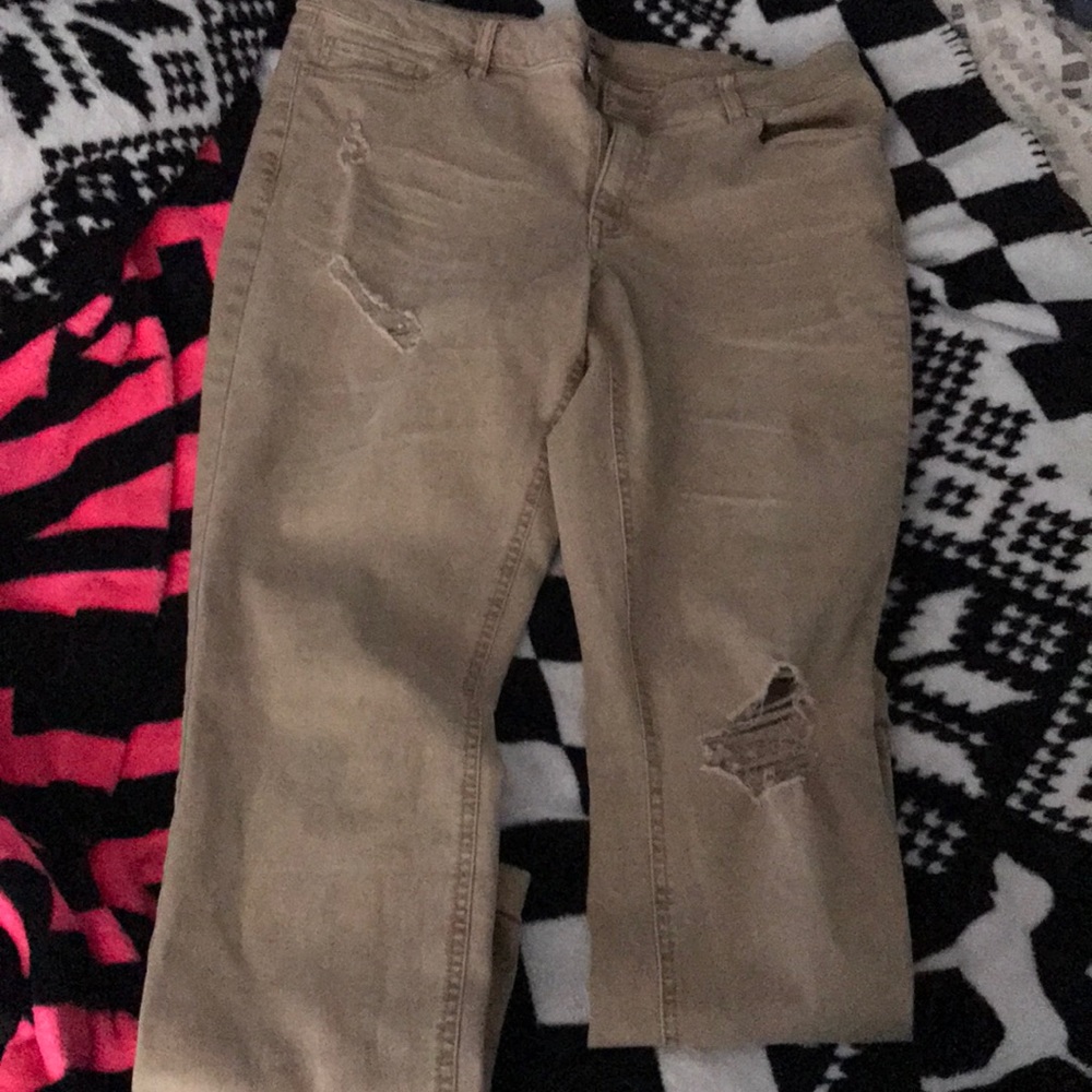 Khaki Ripped Jeans - Picture 4 of 5